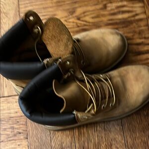 Men's or Women’s Brown Timberland Leather Boots